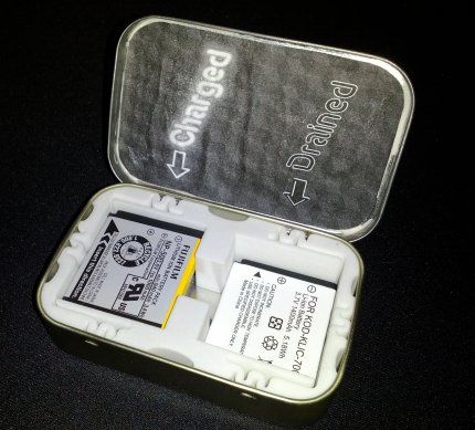 Using Online 'Making' Services to Turn an Altoid Tin Into a Battery Storage System