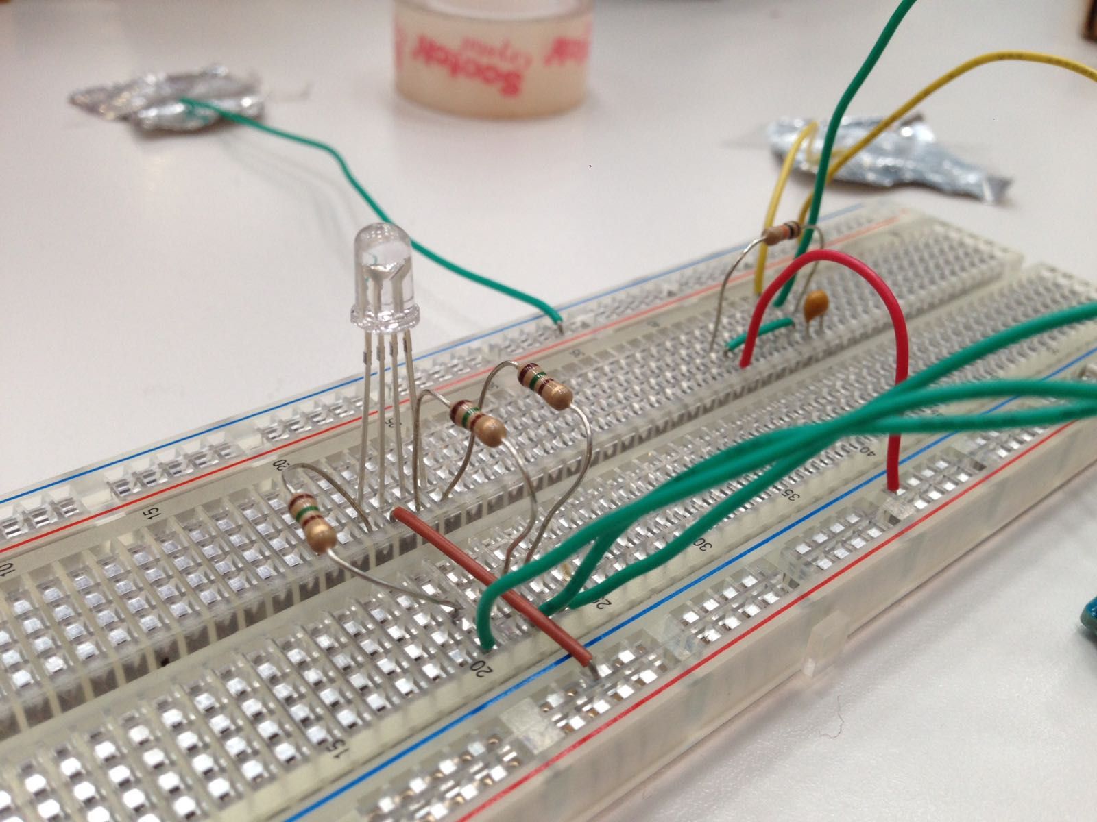 Mood Projector (Hacked Philips Hue Light With GSR) TfCD 7 Steps (with