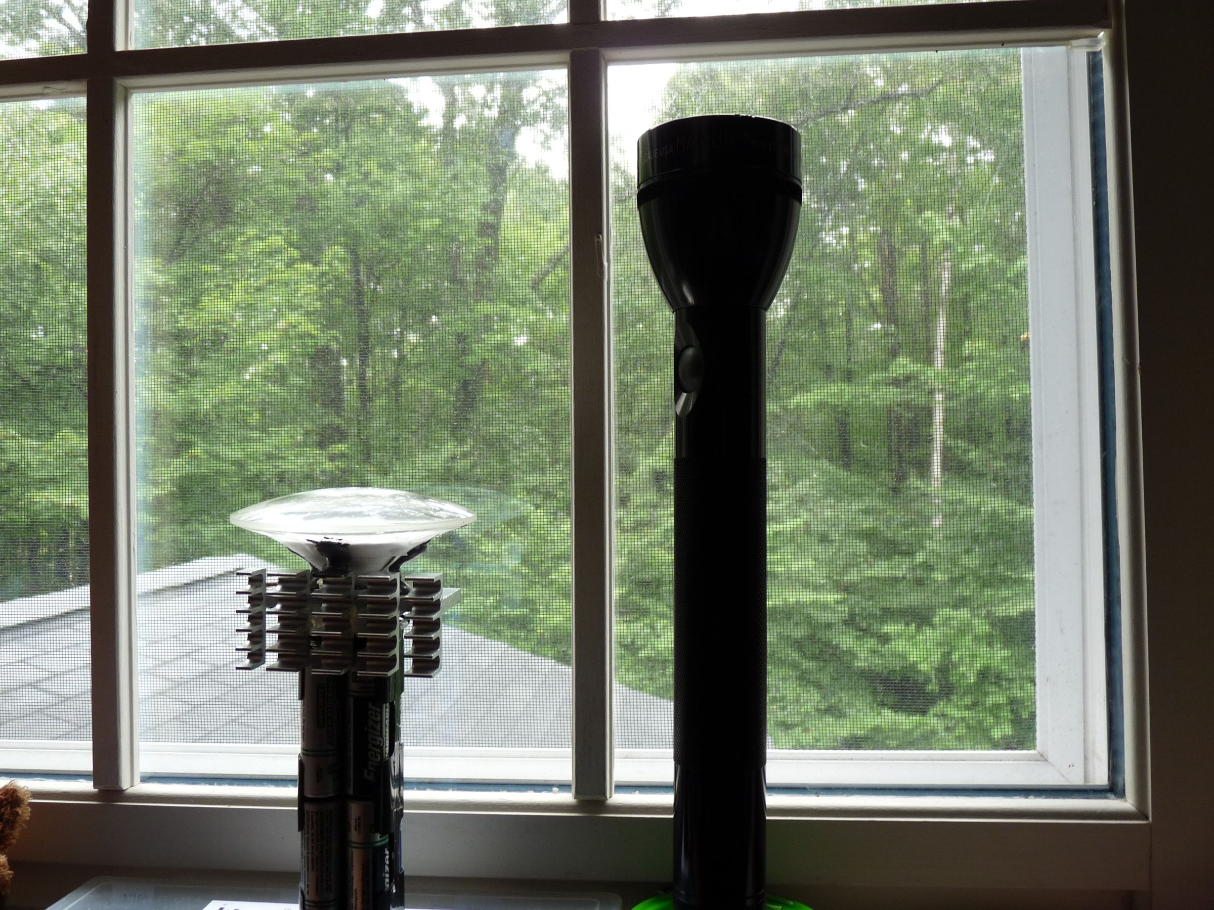 Five Watt 1 LED High Power Rechargeable Flashlight