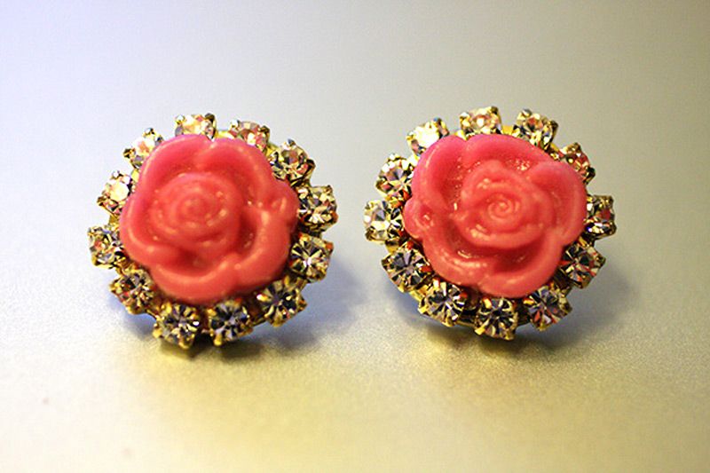 DIY Inspiration-how to Make Rhinestone Earrings
