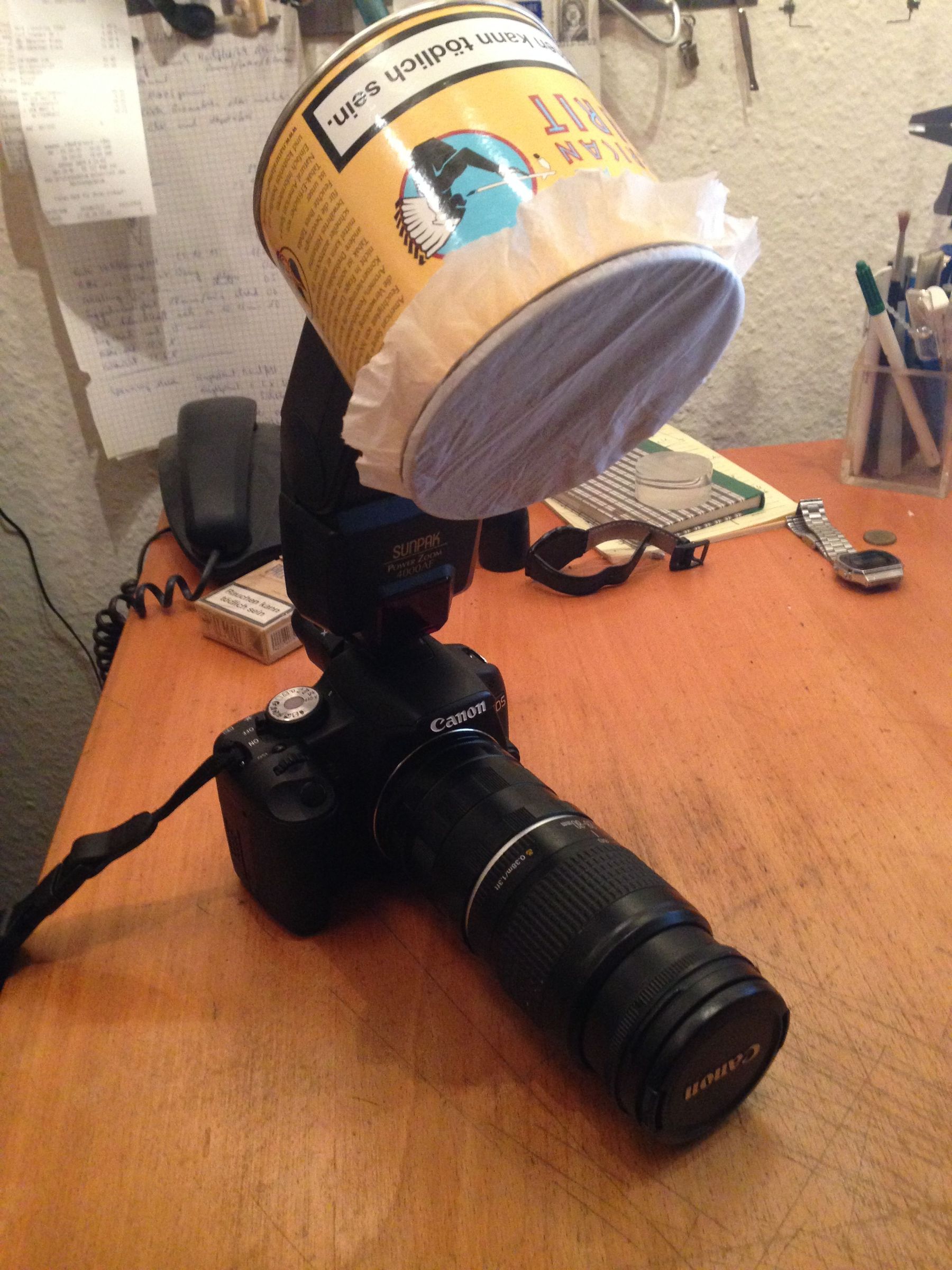 Cheap Macro-Softbox / Bouncer for External Flash / Speedlight (DSLR)
