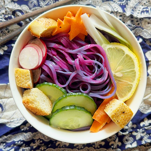 Chameleon Noodles Salad