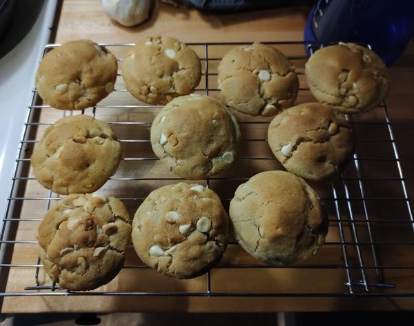 "Subway" White Chocolate Chip Macadamia Nut Cookies
