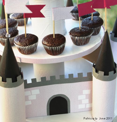 CUPCAKES IN A FAIRY CASTLE