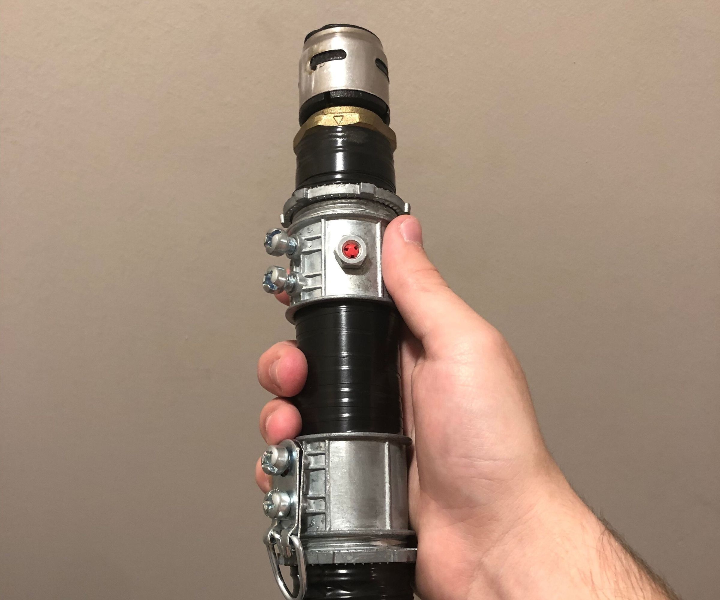 Easy DIY Lightsaber Hilt