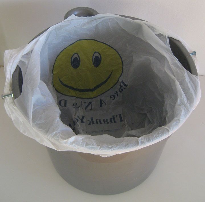 Trash Bucket