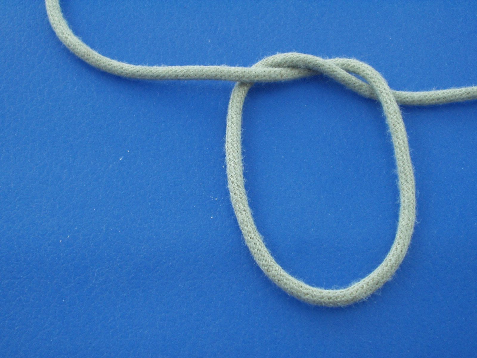 ABOK 783 - Two Strand Footrope Knot : 4 Steps - Instructables