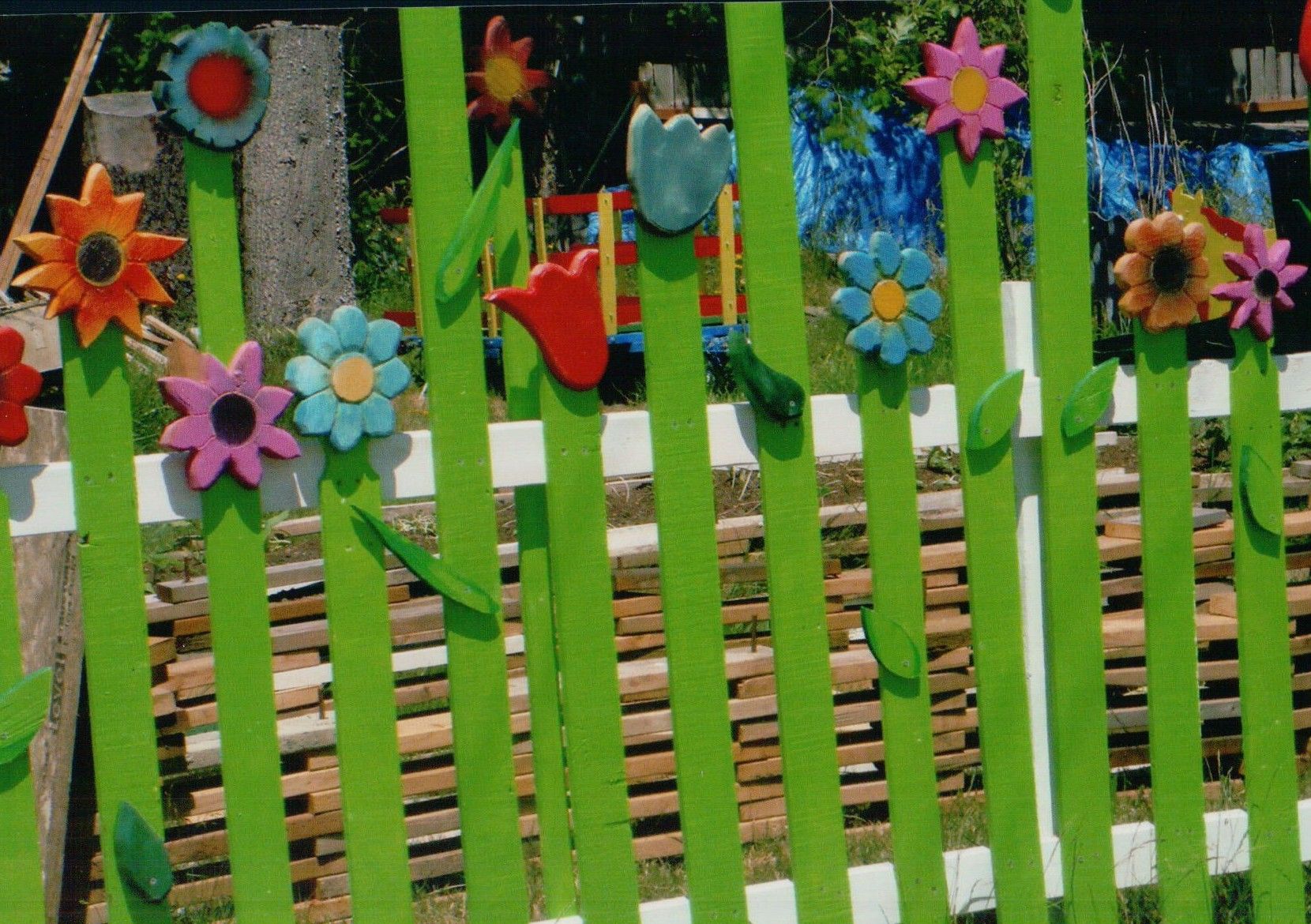 How to Make a Fun Flower Fence