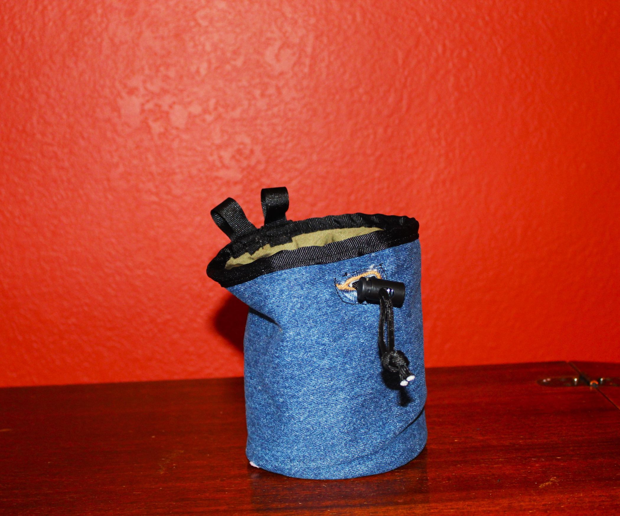 How to Make a Chalk Bag From Your Old Clothes 13 Steps (with Pictures