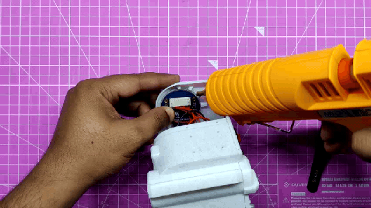 Front Screen Holder Assembly