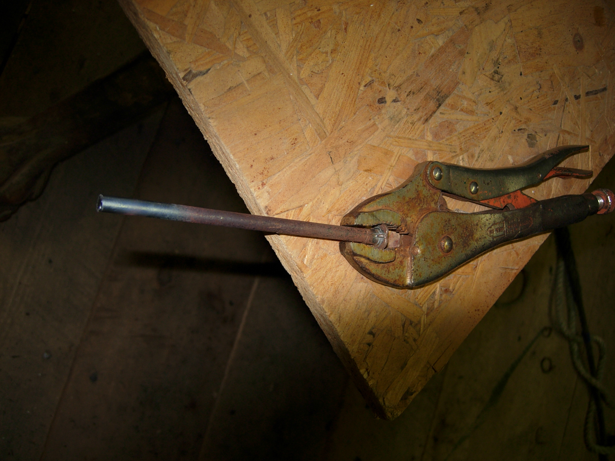 Loosening Stubborn Wood Screws With Heat 4 Steps Instructables