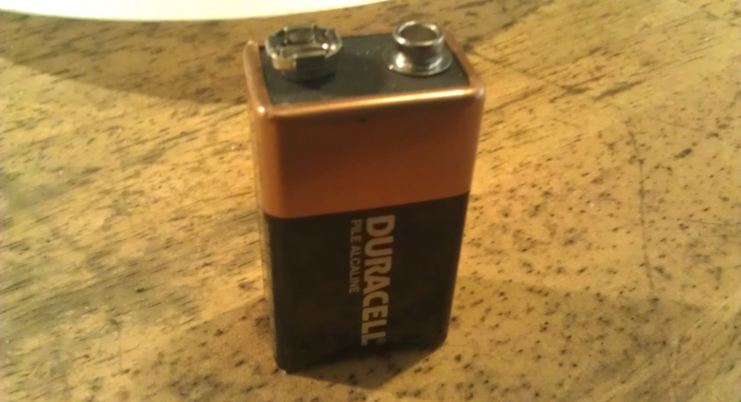 AAAA BATTERIES OUT OF 9V