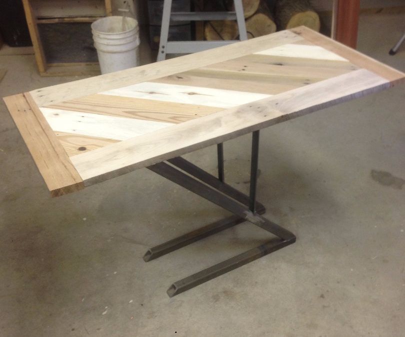 How to : Steel and Pallet Table / Reuse Refuse