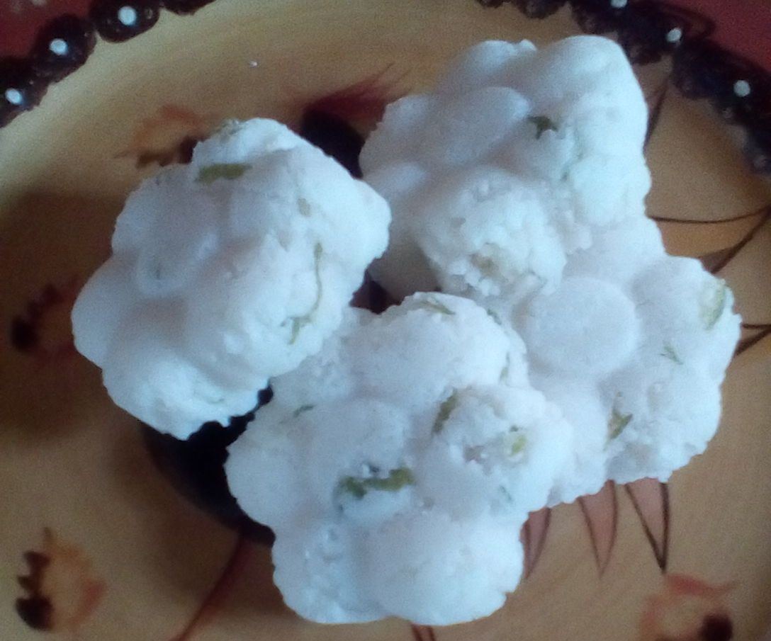 Coconut Lime Fat Bombs