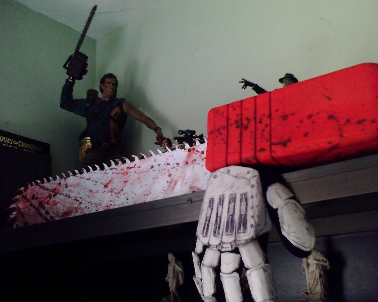 Army of Darkness Ash Metal Hand