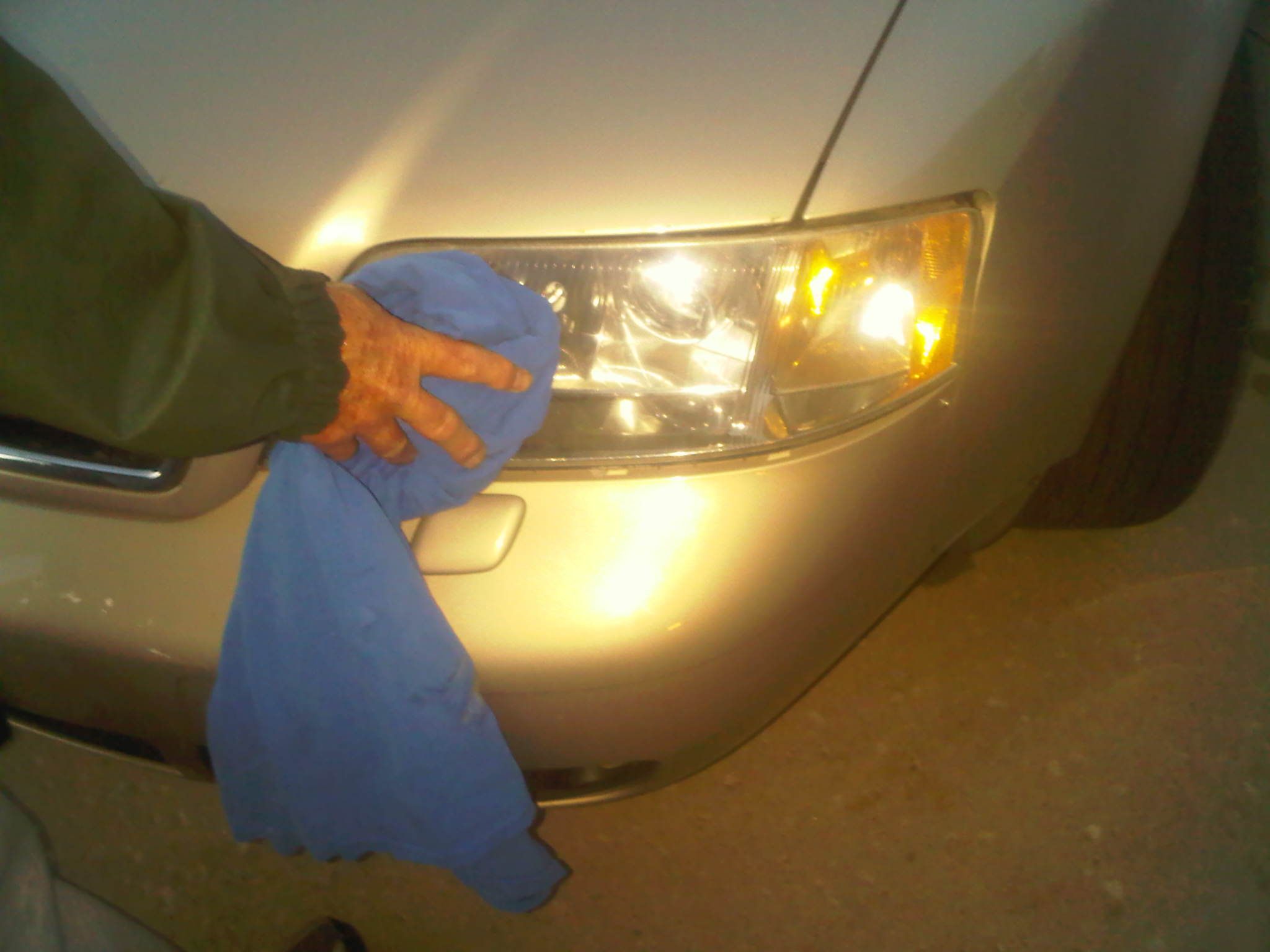 HOW TO CLEAN YOUR CAR HEADLIGHT LENS 5 Steps Instructables