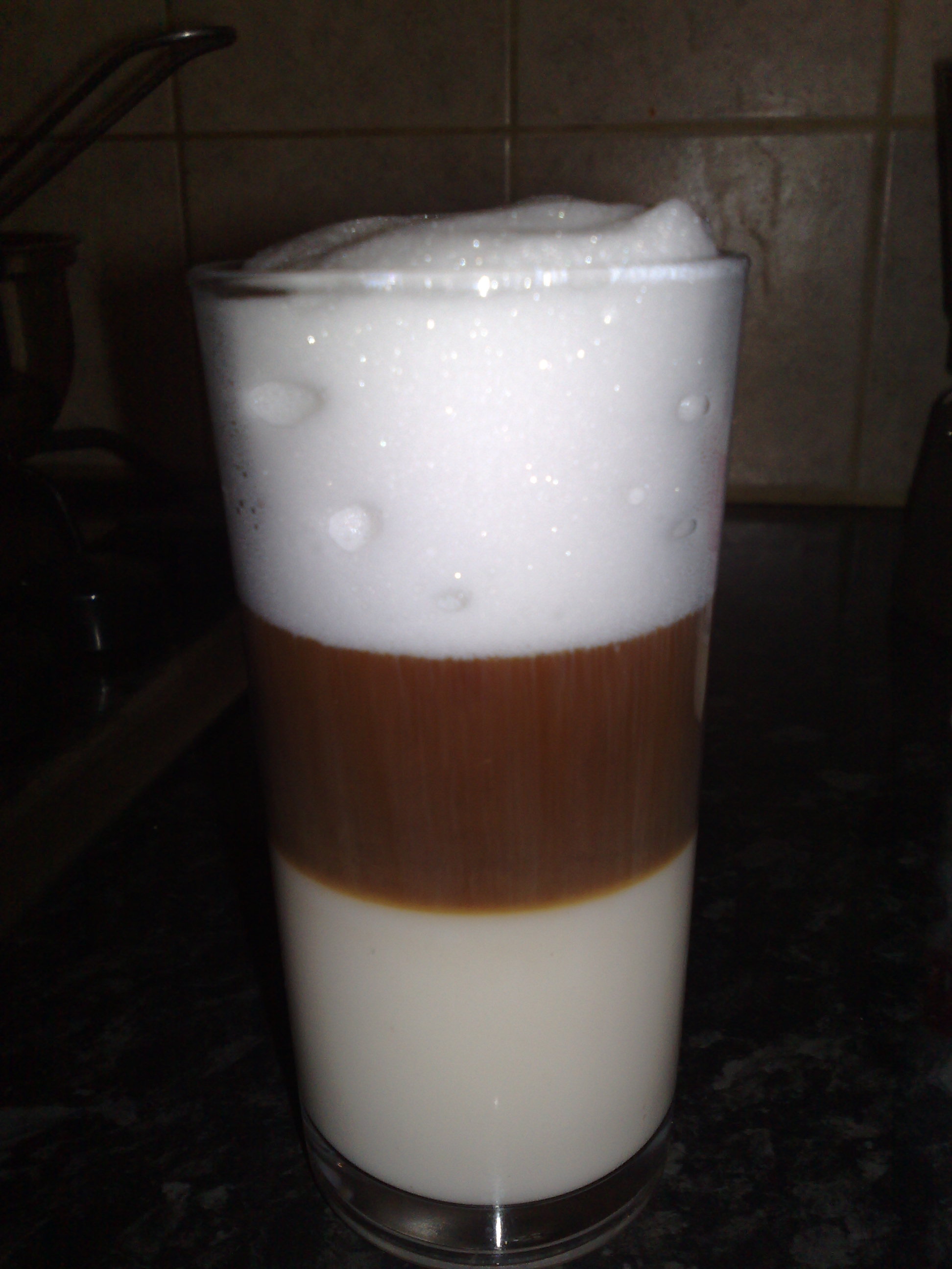 Easy, Impressive Looking, Layered Caffe Latte