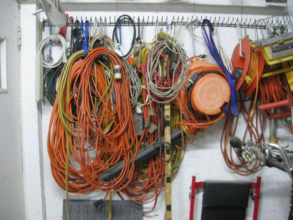 Extension Cord Storage Loops 6 Steps