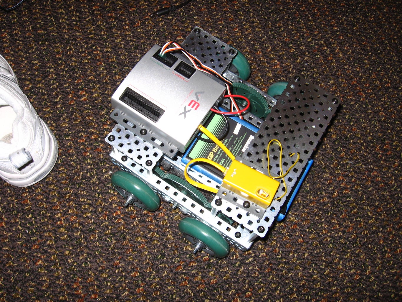 Simple Arduino Robotics Platform! : 5 Steps - Instructables