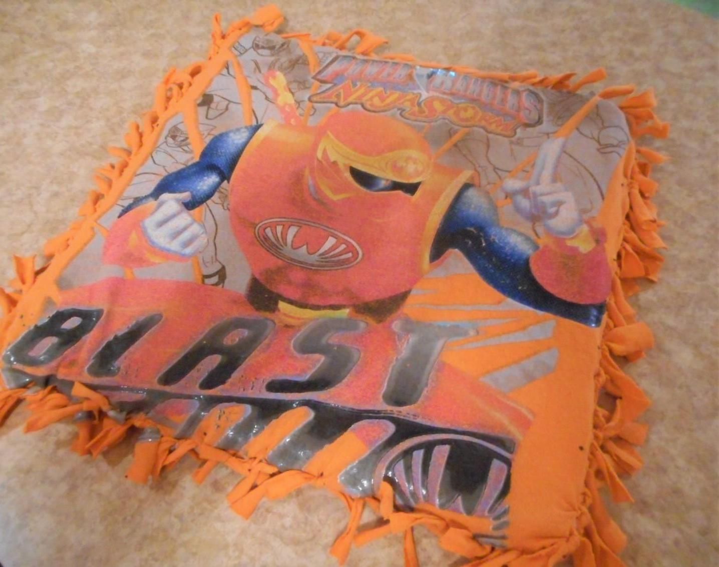 No-Sew Memory T-shirt Pillow