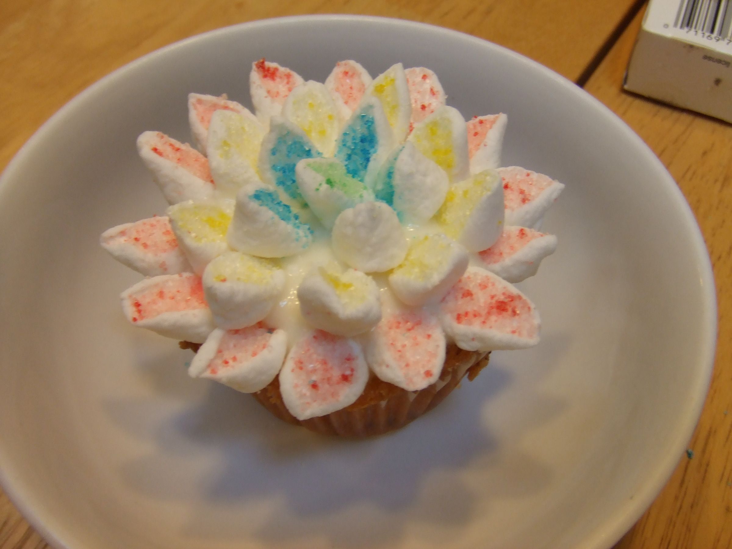 Marshmallow Flower Cupcakes Step by Step