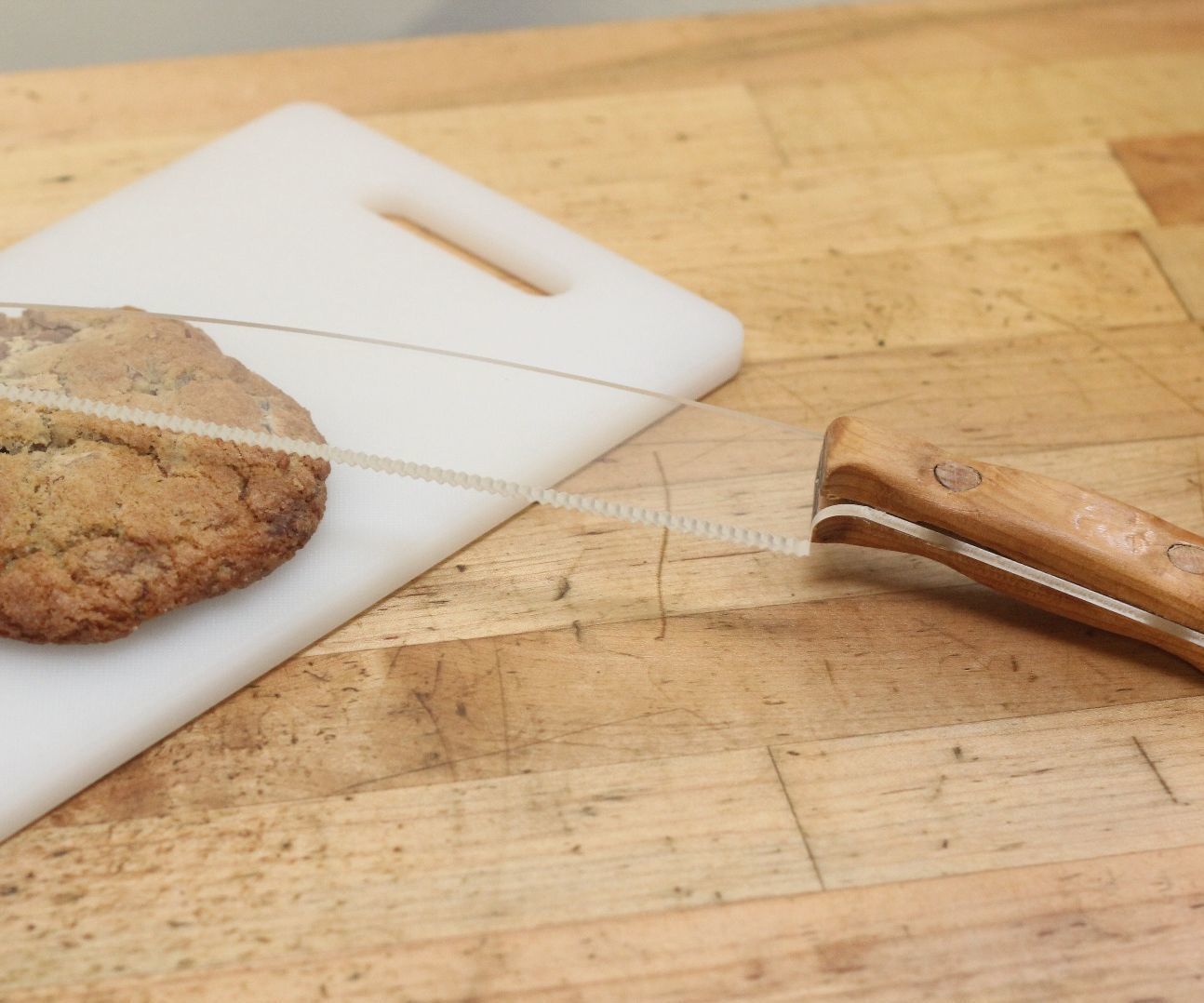 Chamfered Laser Cut Bread Knife
