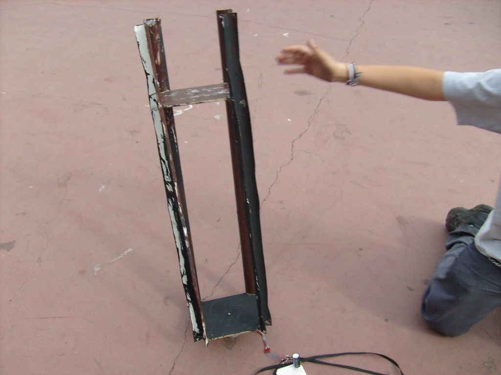 How to Make a Vertical Wind Generator (very Cheap)