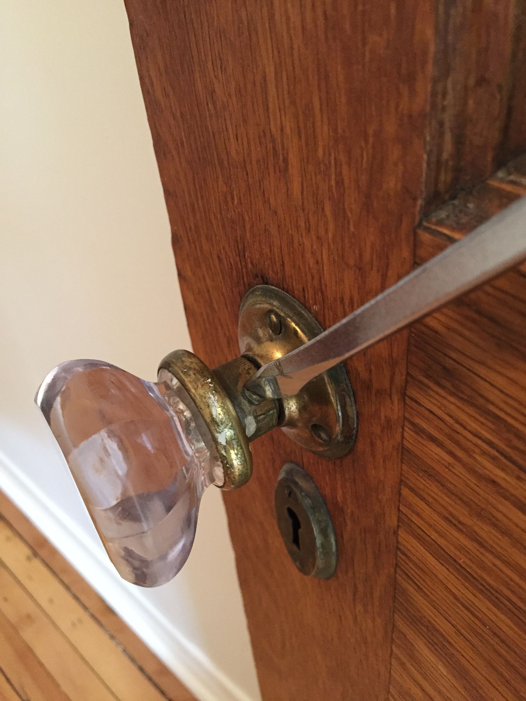 Fix a Broken Doorknob Latch With a Rubber Band 6 Steps (with Pictures
