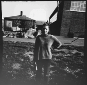 How to Make a Pinhole Camera With Cardboard