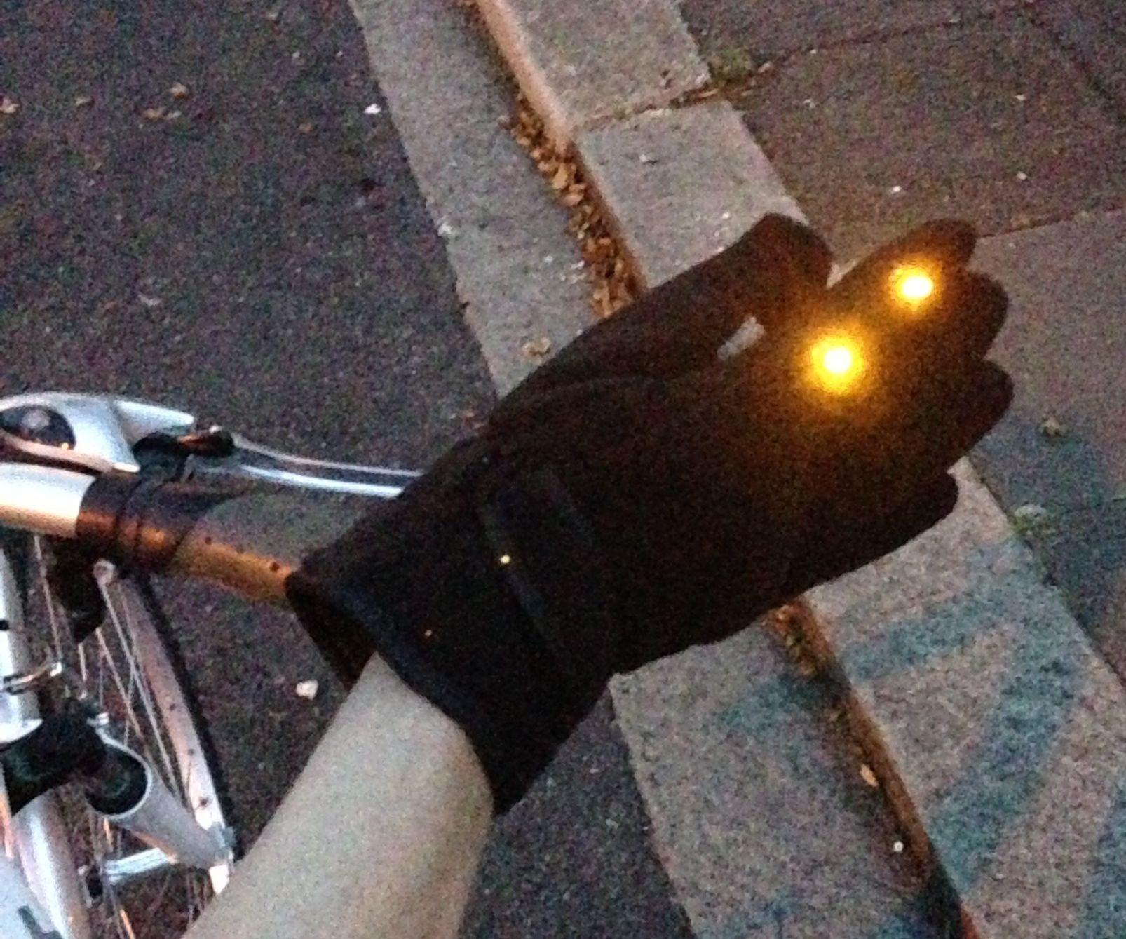 Cycle Indicator Gloves 10 Steps (with Pictures) Instructables