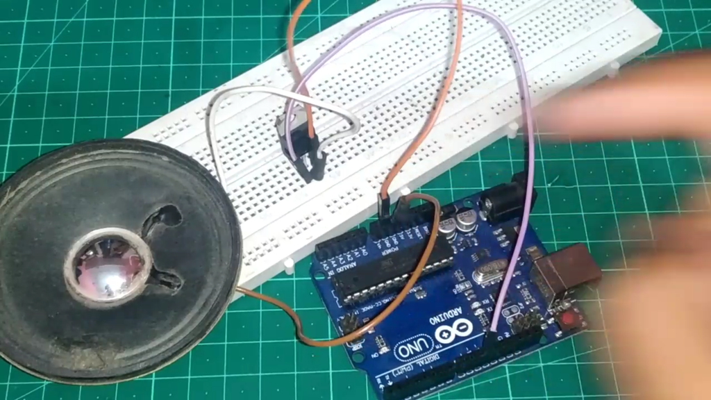 Talking Arduino | Playing a MP3 With Arduino Without Any Module ...