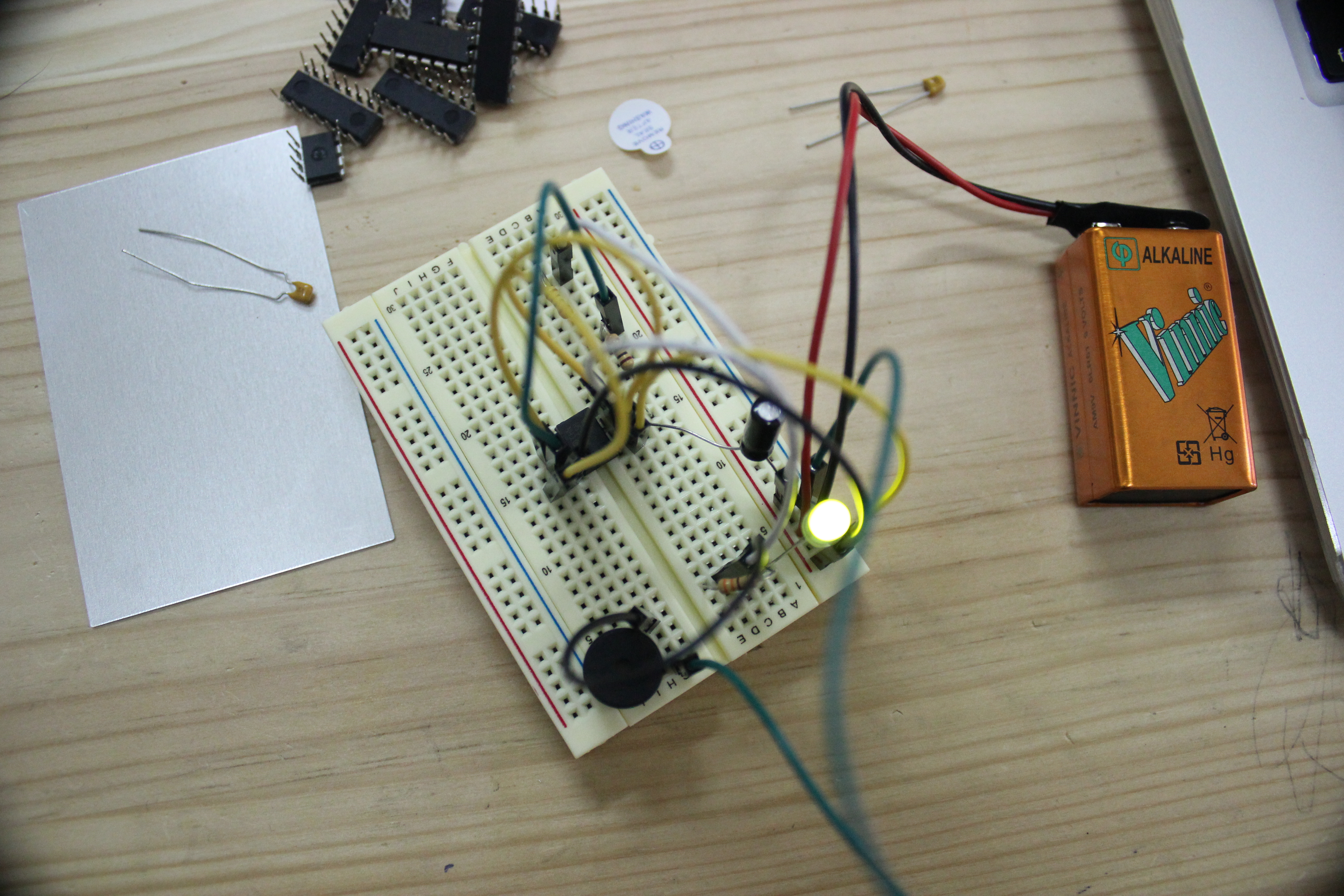 Annoying Screaming Light