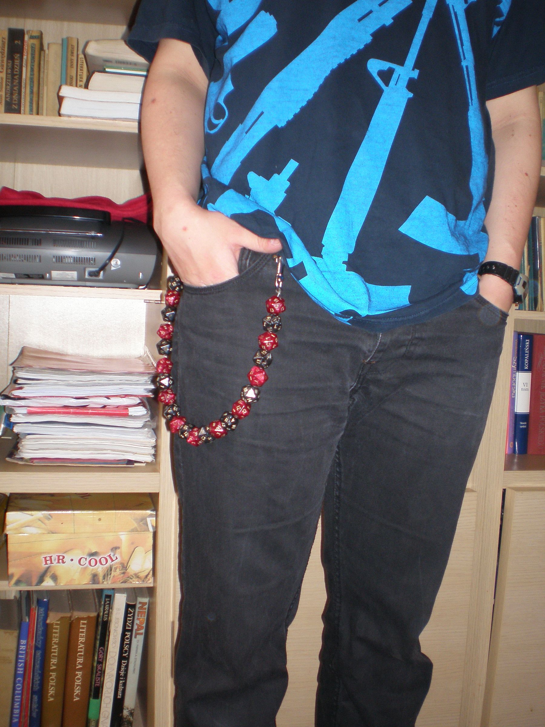 Geek Chain: Chain Made Out of D20 Dice