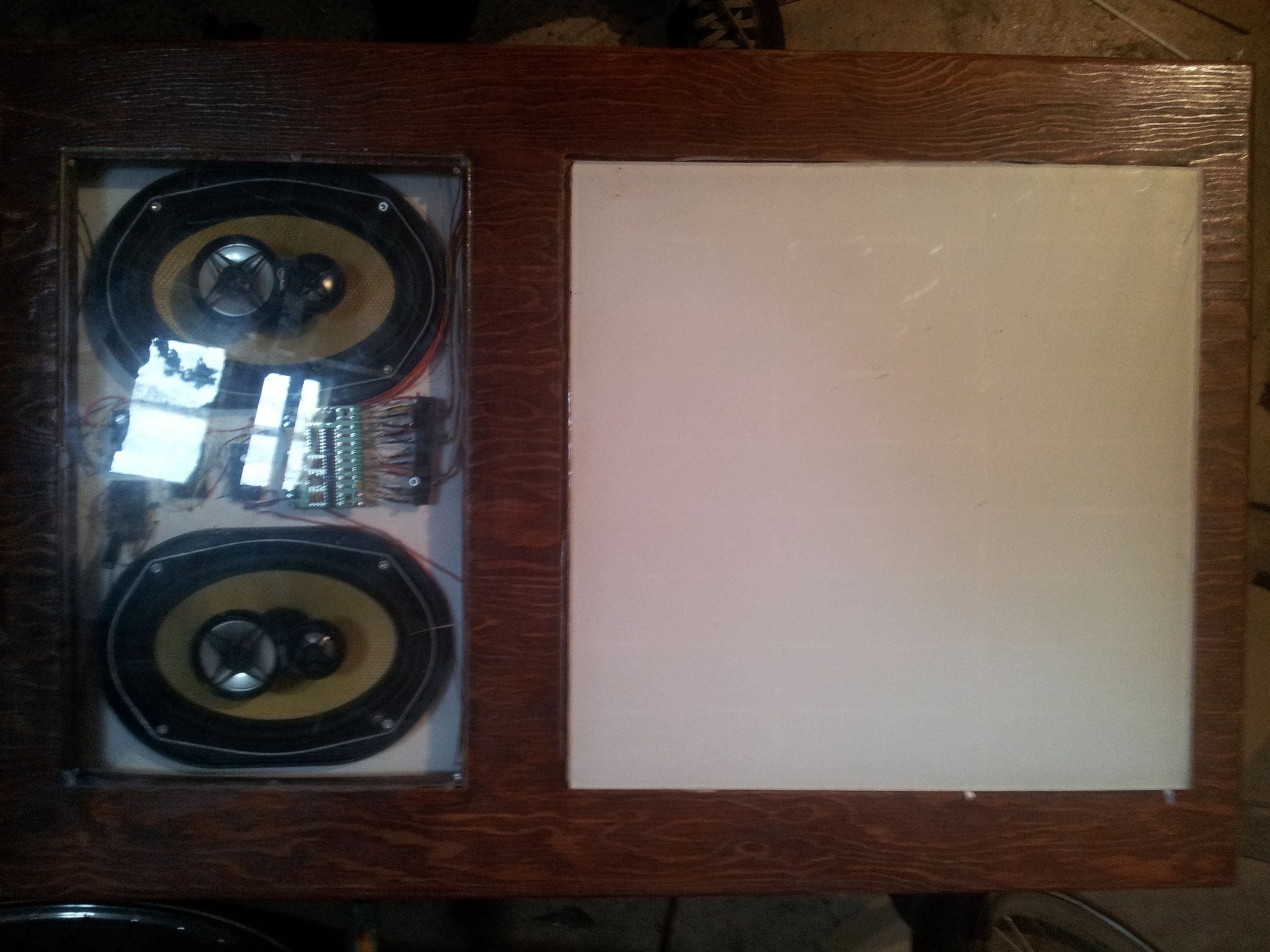 Equalizer LED Table With Build-in Speakers