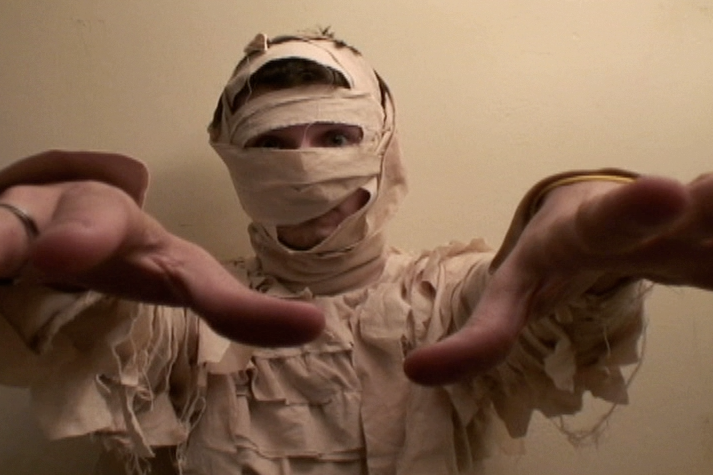 How to Make a Mummy Costume