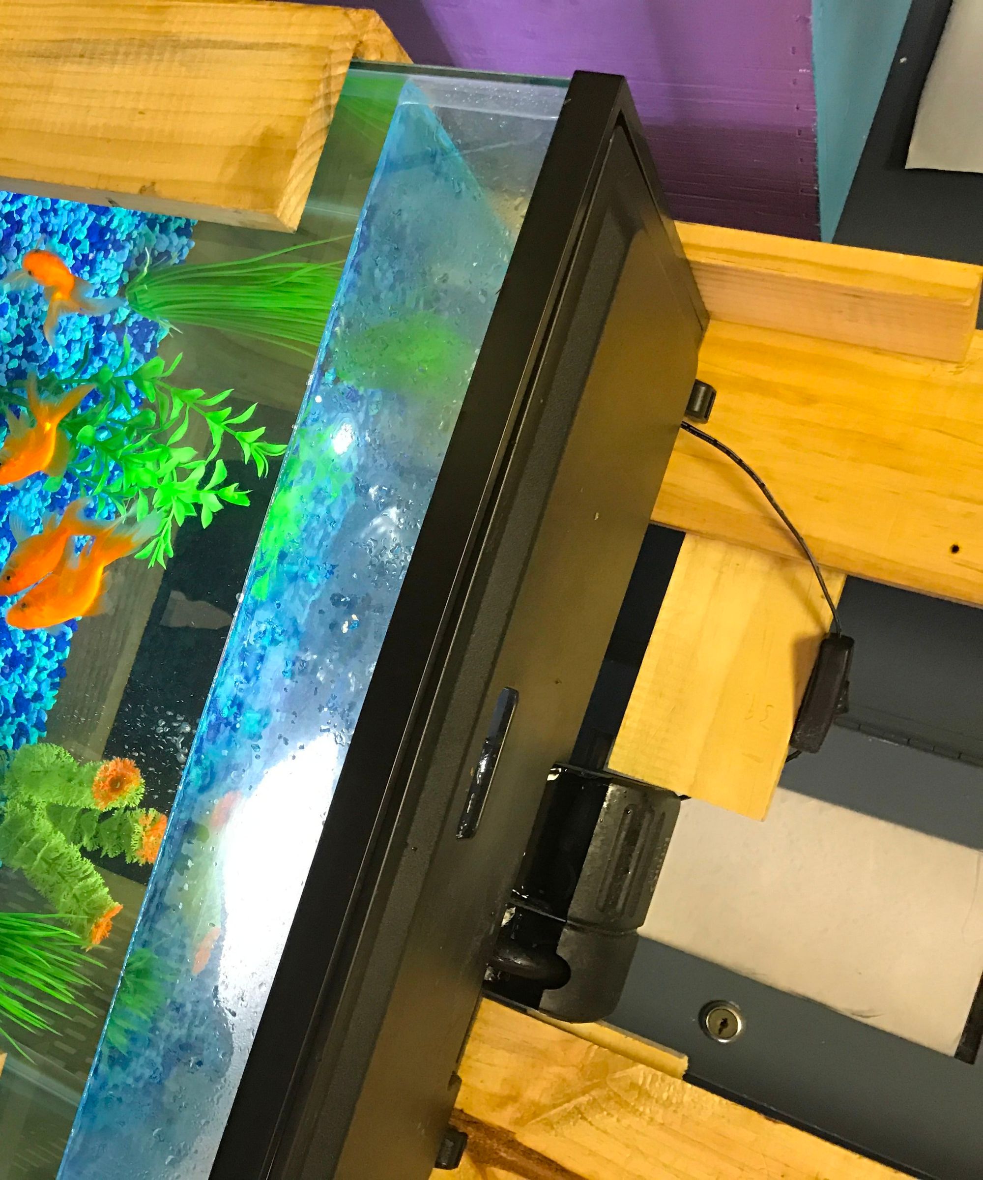 Shipping Pallet Aqua Garden