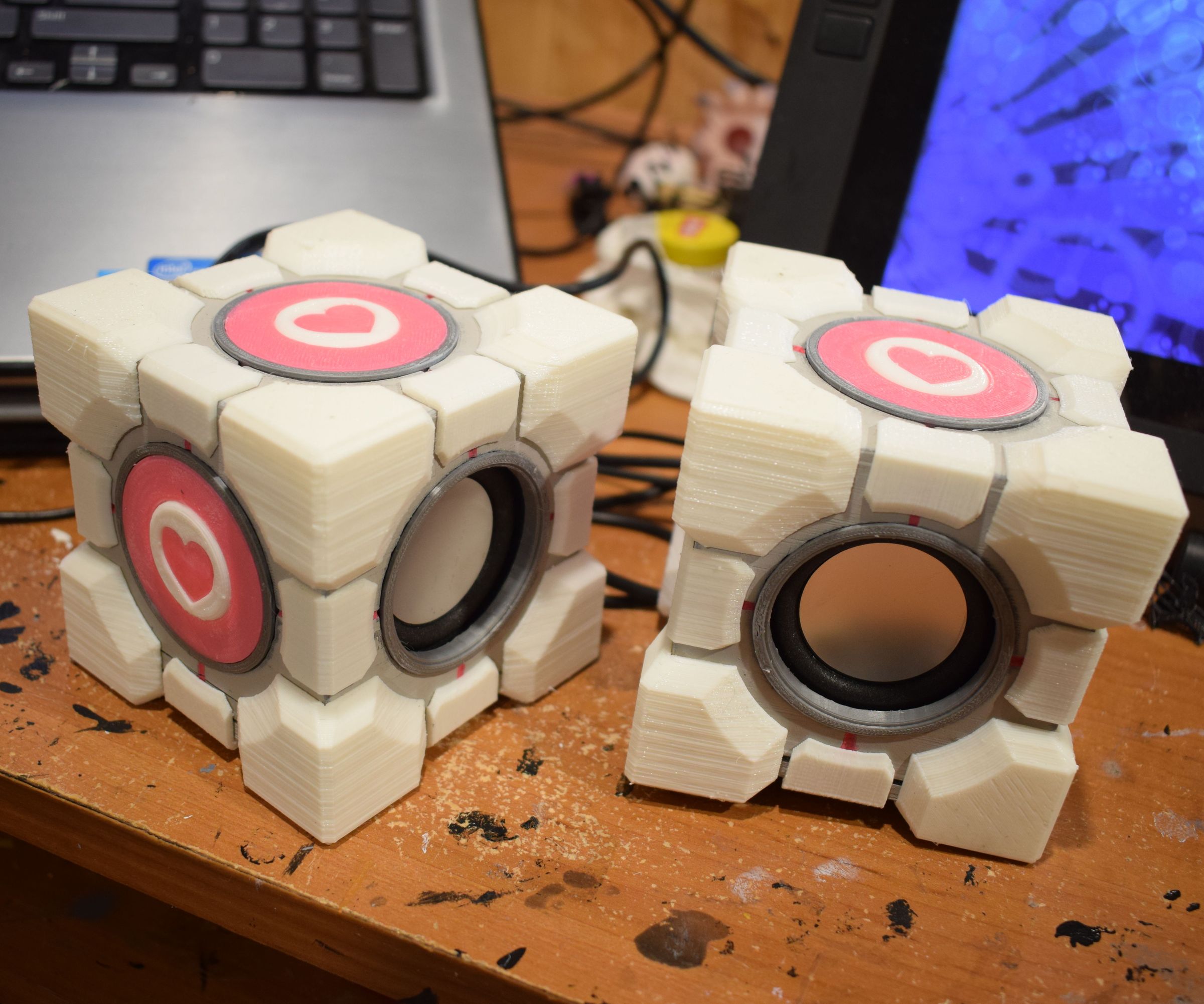 Portal 2 Companion Cube Audio Speaker