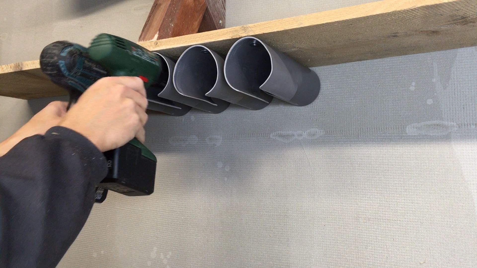 How to Make Cordless Driver Holder From PVC Pipe : 5 Steps (with ...