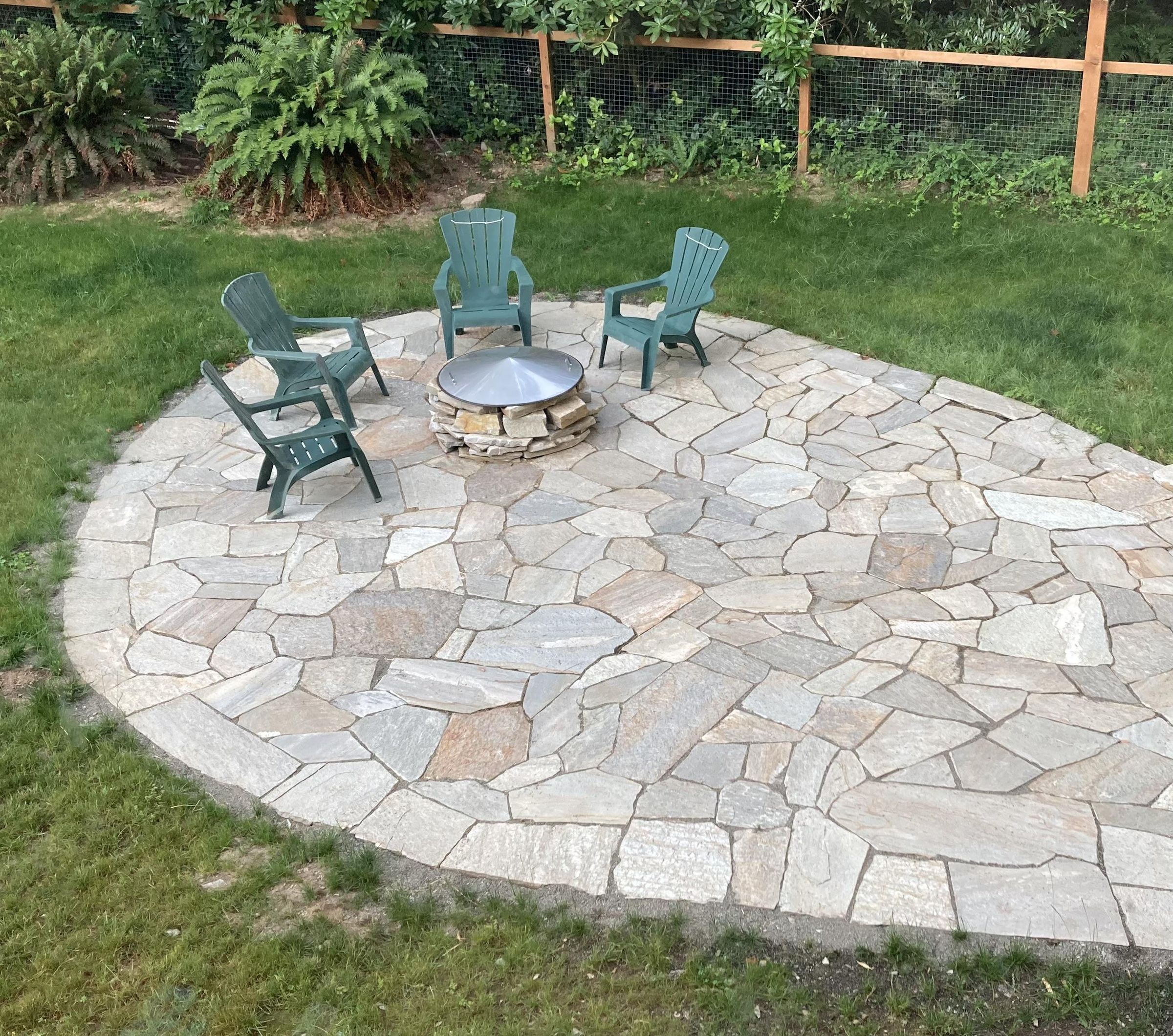 Backyard Quartzite Flagstone Patio 14 Steps (with Pictures