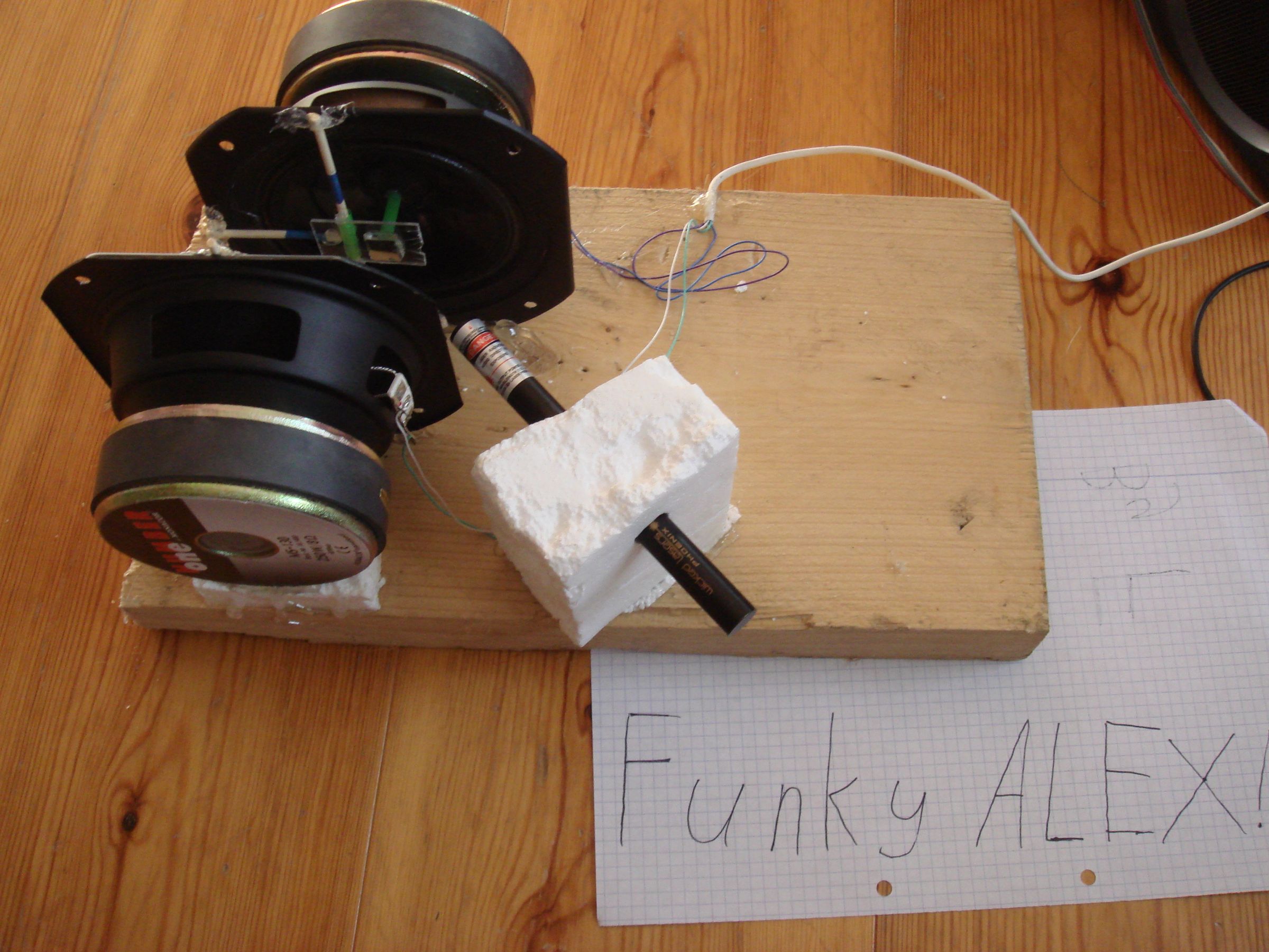 X Y Speaker Laser-show