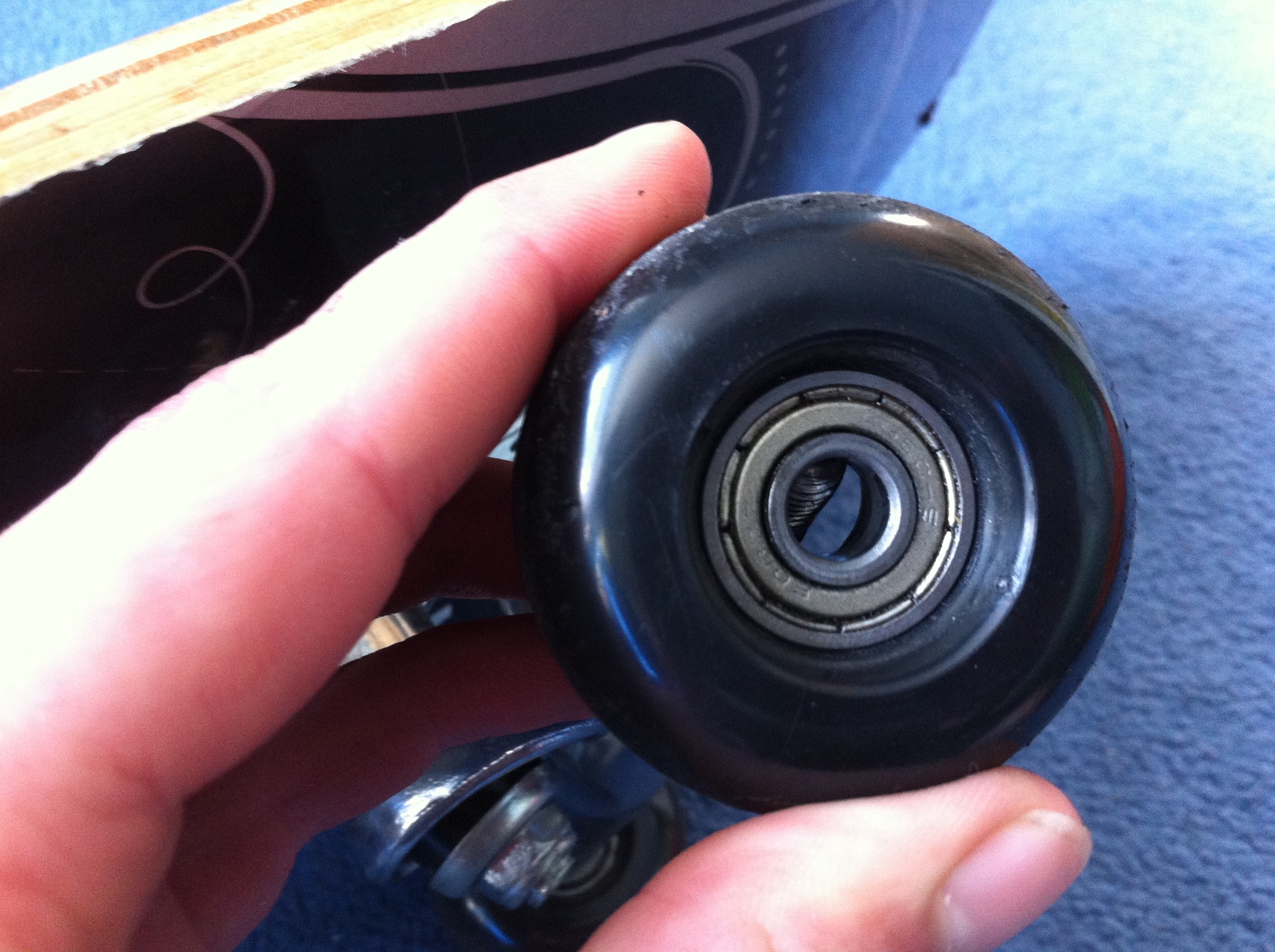 Replace Skateboard Bearings 4 Steps (with Pictures) Instructables