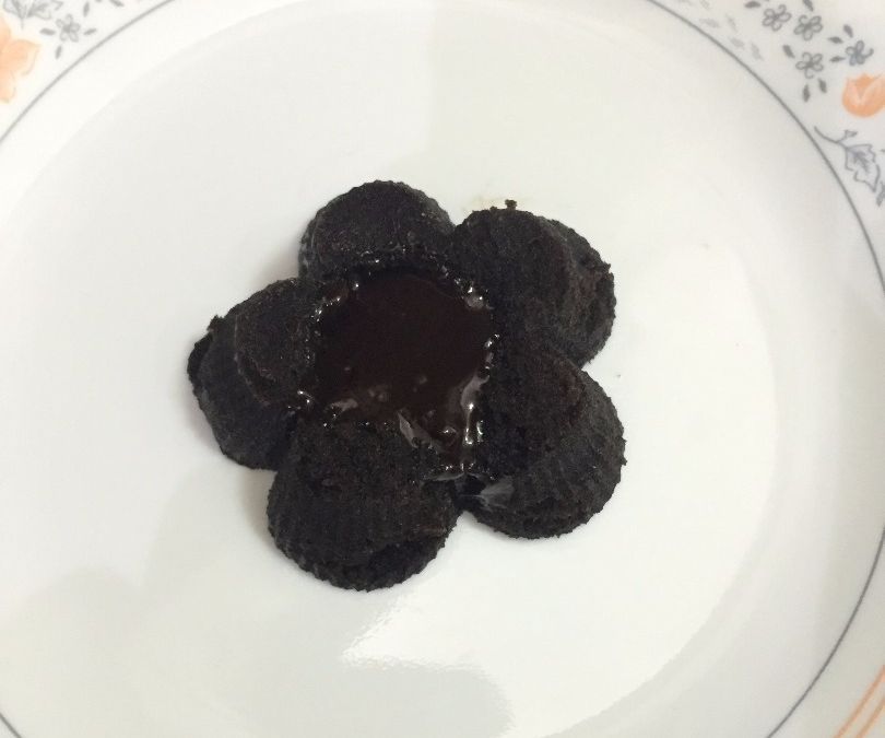 Microwave Oreo Chocolate Cake 