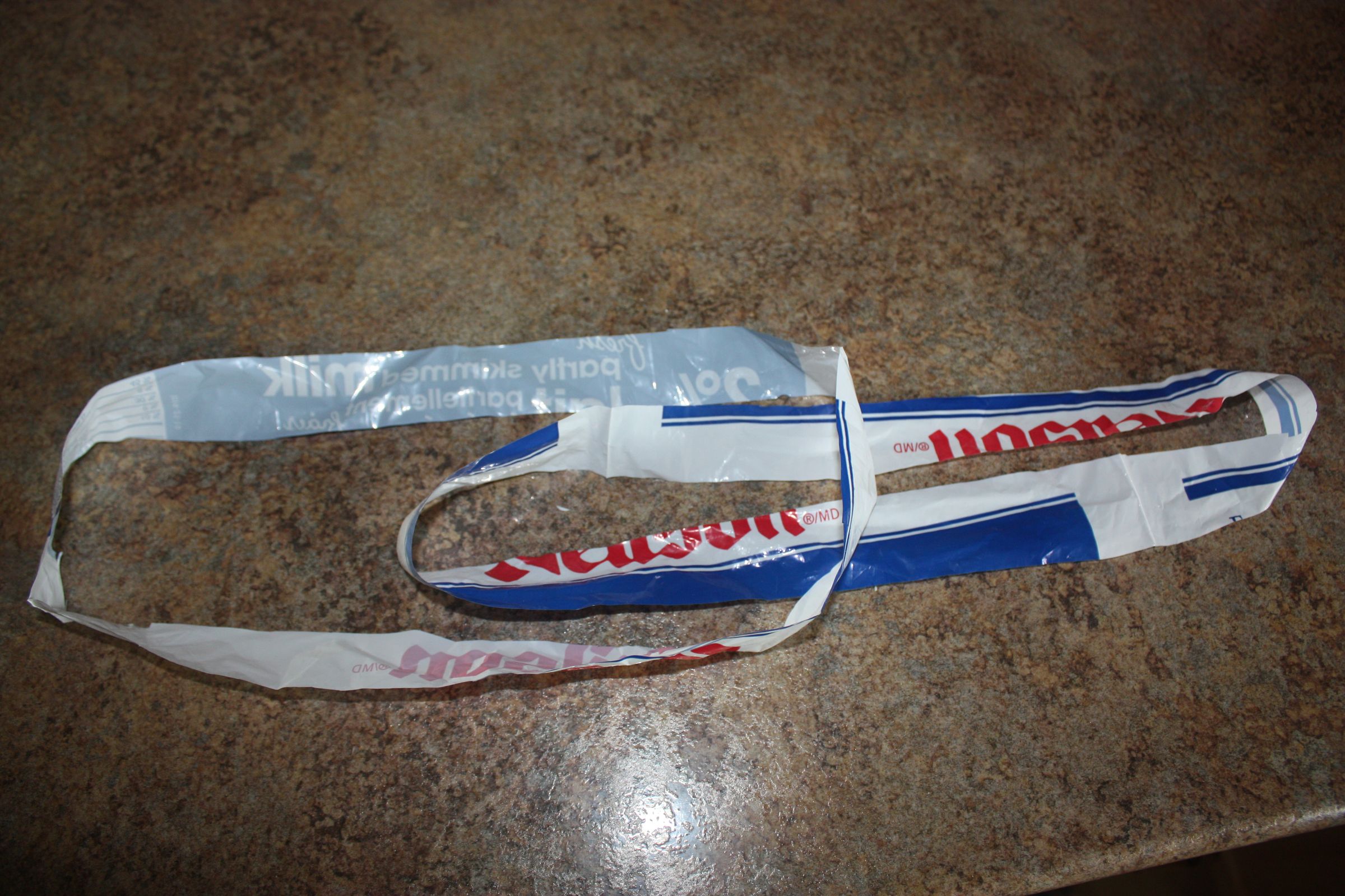 Making Milk Bag Mats Mats 4 Haiti 4 Steps (with Pictures