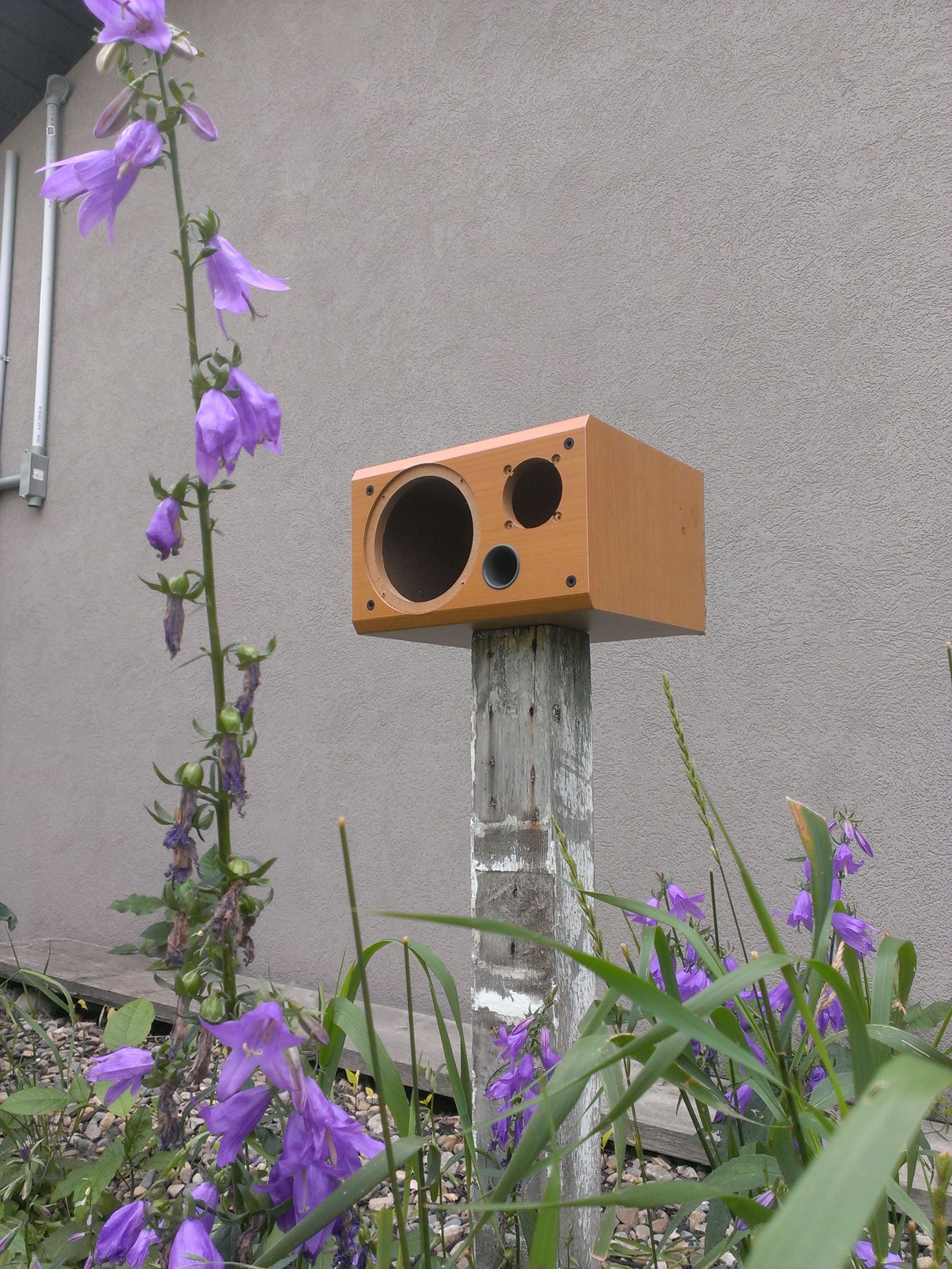 Speaker Box Birdhouse