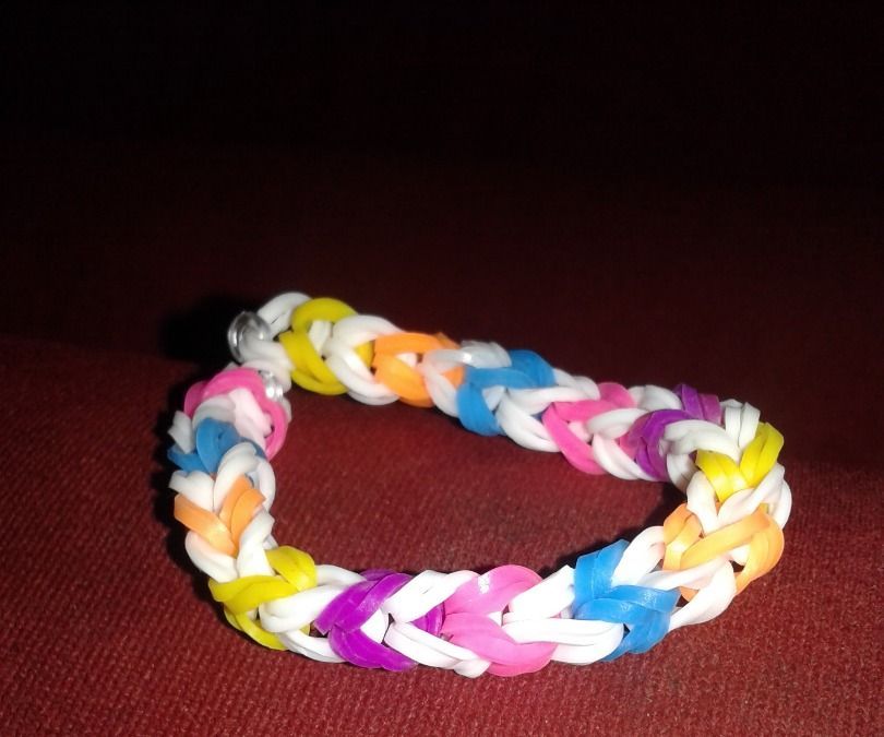 How to Make a Fishtail Loom Bracelate