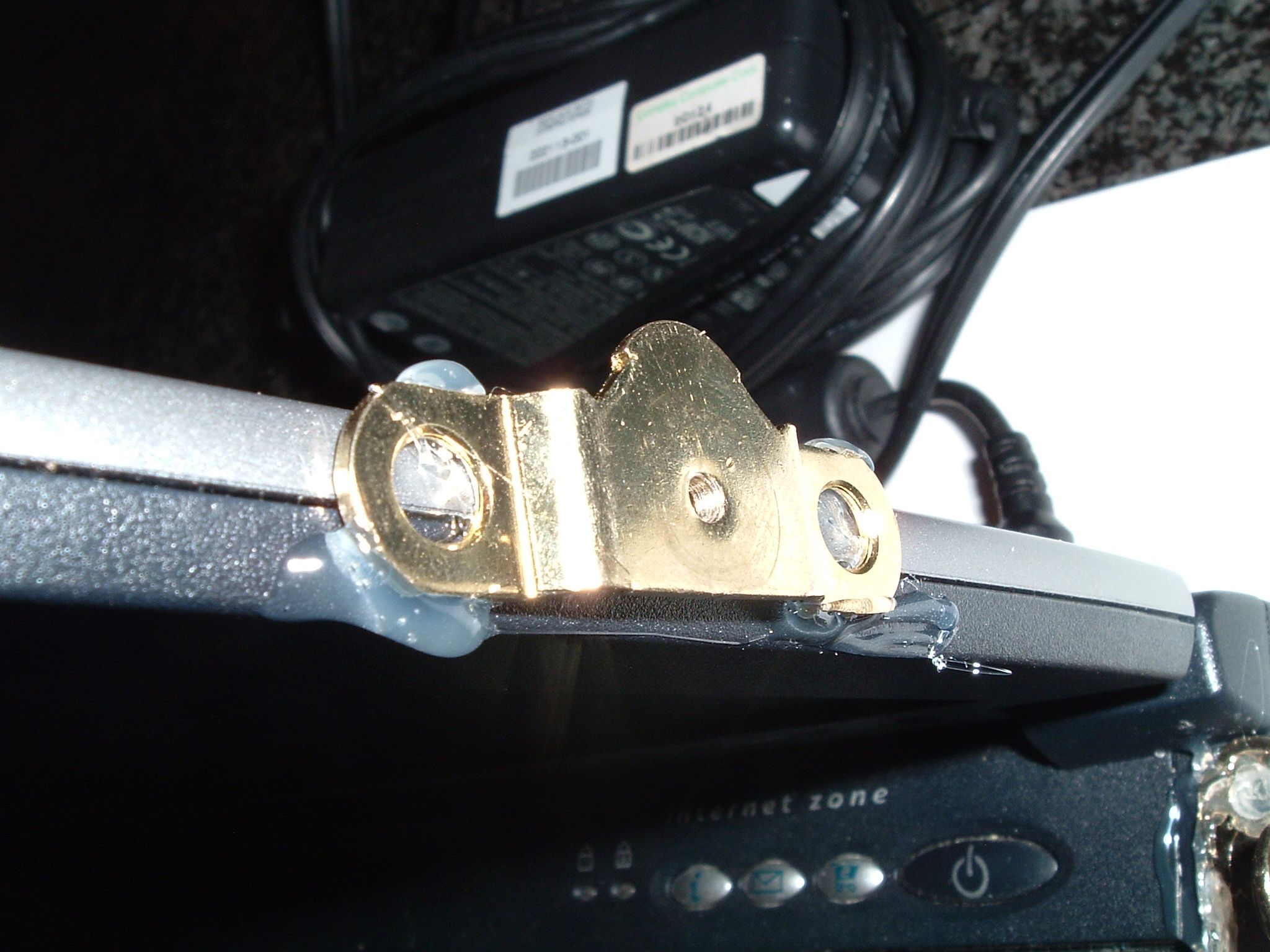 Laptop Hinge Hack 9 Steps Instructables