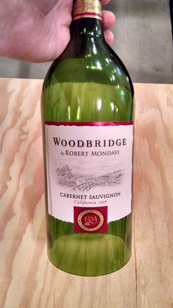 Obtain and Cut Your Wine Bottle