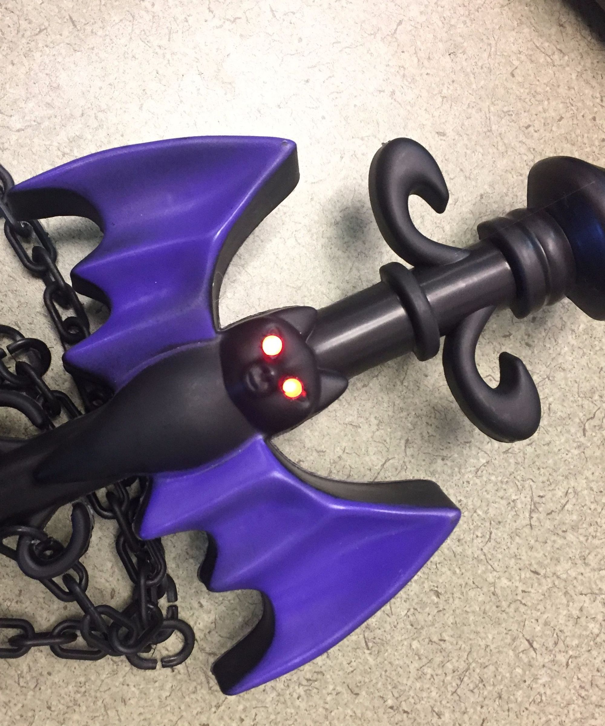 Flashing Eyes Bat Sword Halloween Decoration