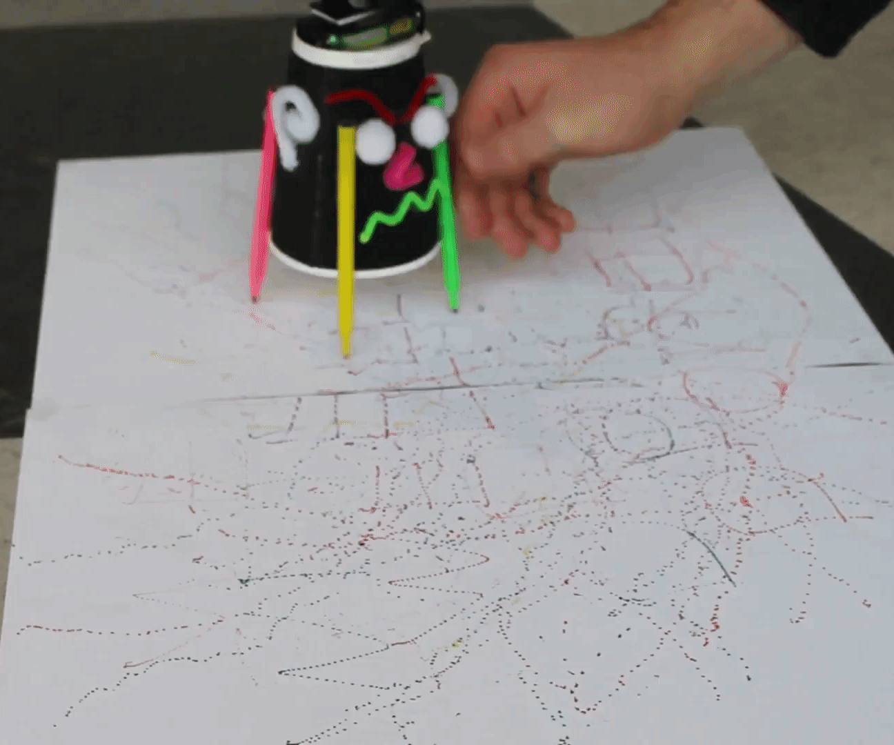LET'S MAKE a DOODLEBOT 