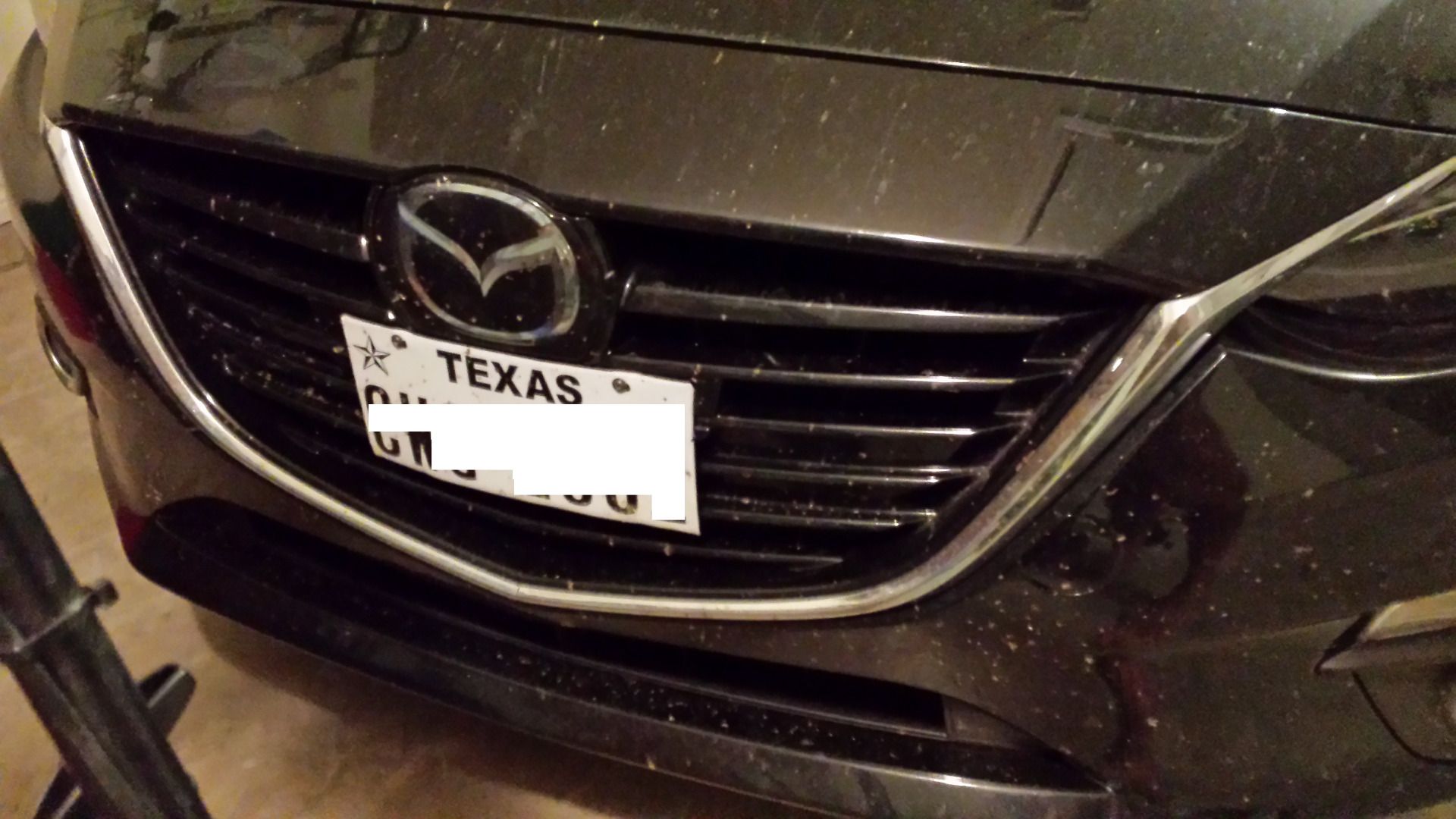 Stop Automobile License Plates From Rattling or Cutting You 4 Steps